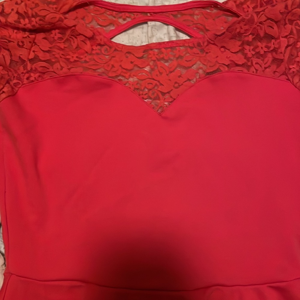 Blouses - Picture 2 of 3
